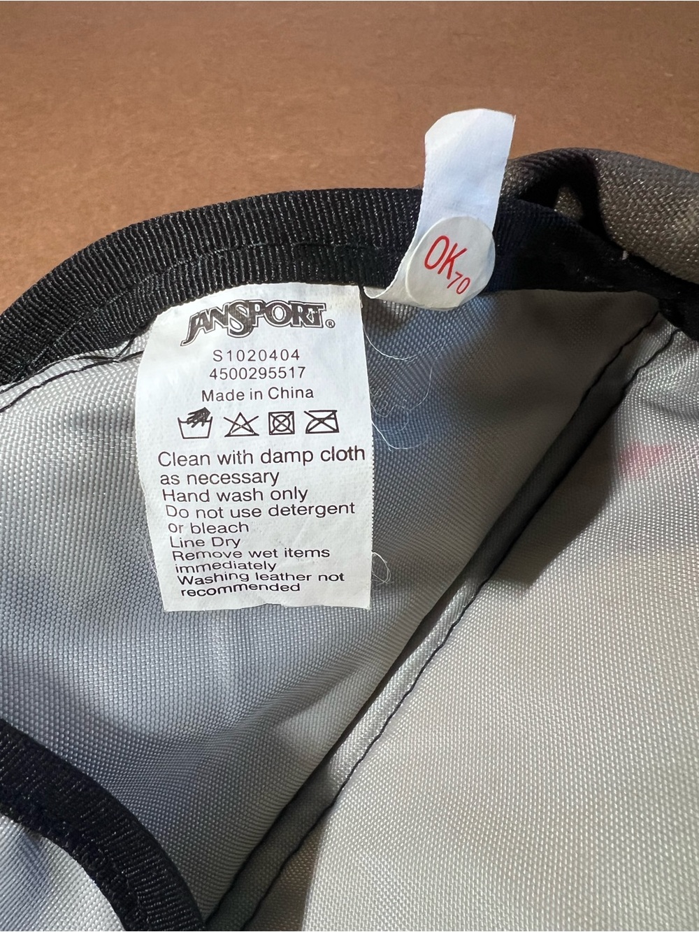 Vintage Y2K Original Jansport Olive Sling Pack with Nokia Size Cell Phone Pocket - Picture 14 of 17